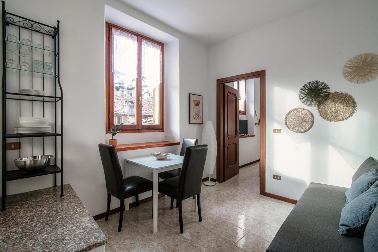 Apartment Piazza Roma By Quokka 360 - Historic Flat In The Centre Of Комо Экстерьер фото
